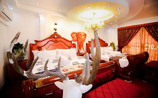 Hotel White House
