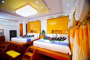 Hotel White House