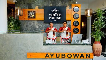 Hotel White House