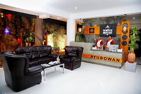 Hotel White House