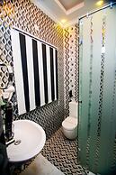 Hotel White House