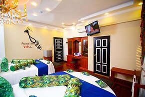 Hotel White House