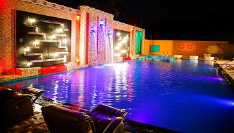 Hotel White House