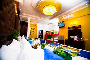 Hotel White House