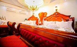 Hotel White House
