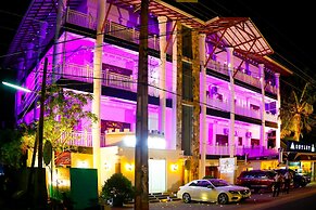Hotel White House