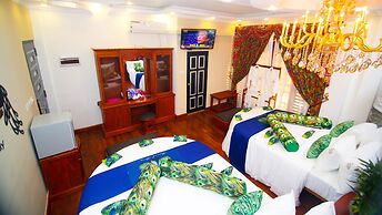 Hotel White House