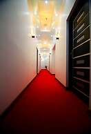 Hotel White House