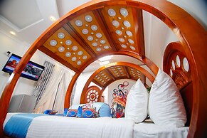 Hotel White House