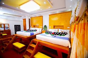 Hotel White House