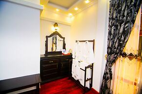 Hotel White House