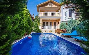 Dalyan Palace