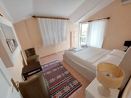 Dalyan Palace