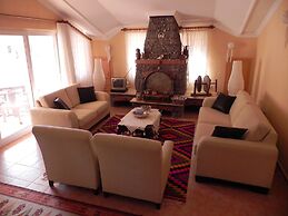 Dalyan Palace