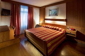 Hotel Corona