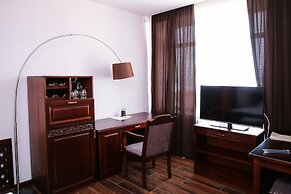 Hotel Dvin
