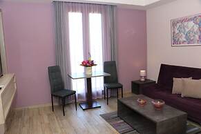 HOtello Guest Suites