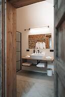Indrani Lodge