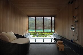 River Retreat GARAKU