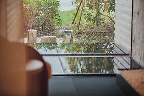 River Retreat GARAKU