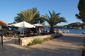 Gorgonia Suites
