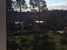 Gorgonia Suites