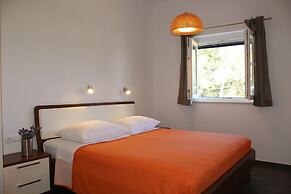 Gorgonia Suites