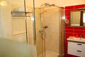 Gorgonia Suites
