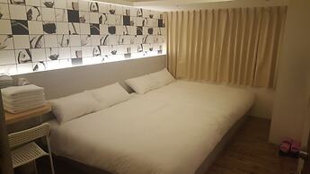 Honey Prince Hotel