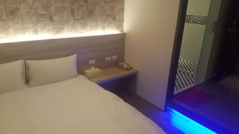 Honey Prince Hotel