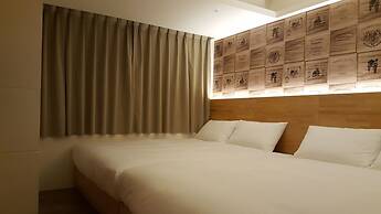 Honey Prince Hotel