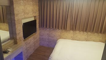 Honey Prince Hotel
