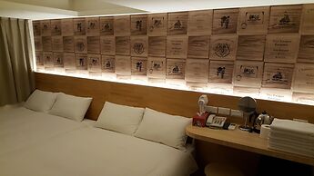 Honey Prince Hotel