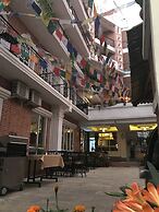 DOM Himalaya Hotel