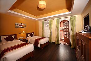 DOM Himalaya Hotel