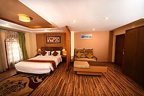 DOM Himalaya Hotel