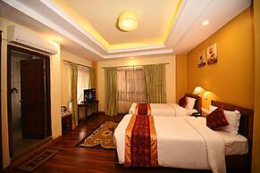 DOM Himalaya Hotel