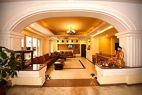 DOM Himalaya Hotel