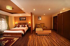 DOM Himalaya Hotel