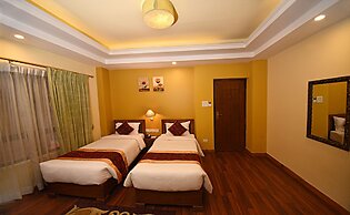 DOM Himalaya Hotel