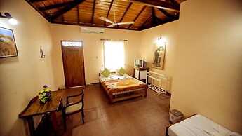 Frangipani Motel