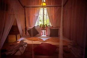 Frangipani Motel