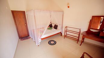 Frangipani Motel