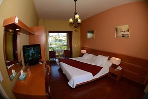Ahiram Hotel