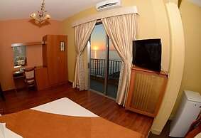 Ahiram Hotel