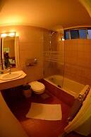 Ahiram Hotel