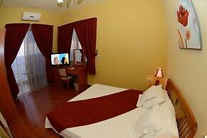 Ahiram Hotel