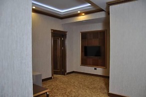 Joyy Hotel & Spa