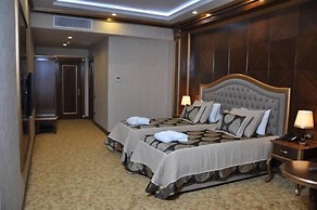 Joyy Hotel & Spa
