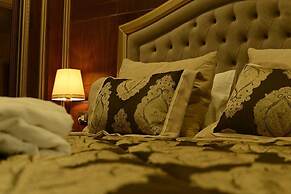 Joyy Hotel & Spa